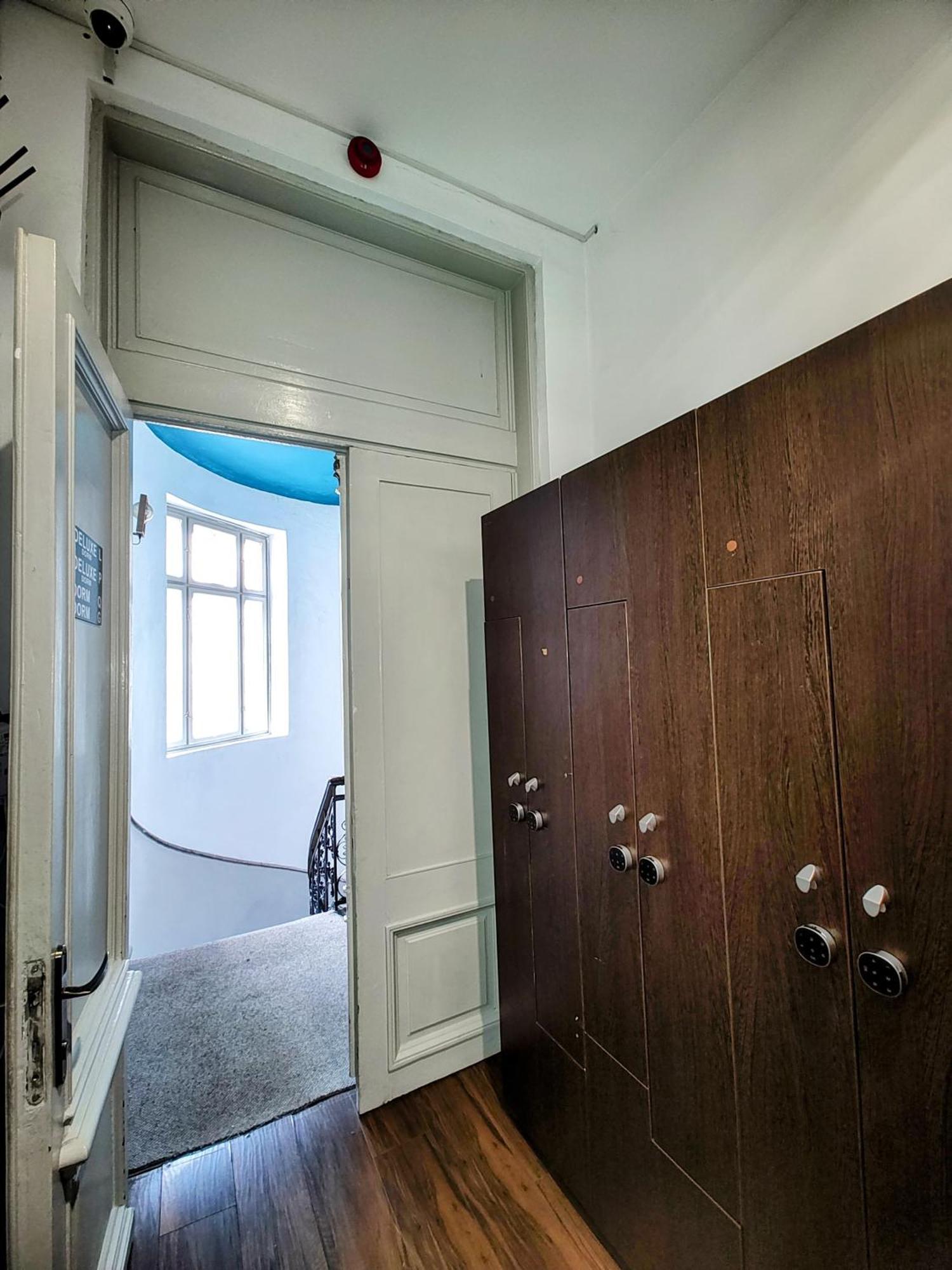 Hostel Antique